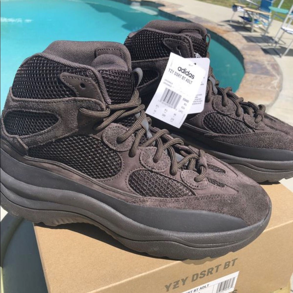 Yeezy DSRT Boots